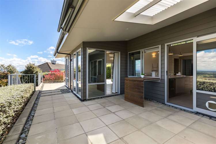 11 The Rocks Kennedys Bush_12