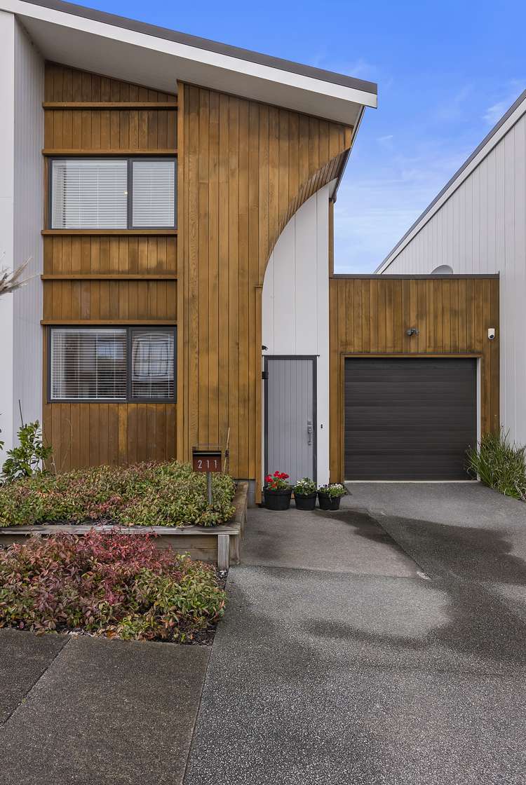 211 Jack Lachlan Drive Beachlands_28