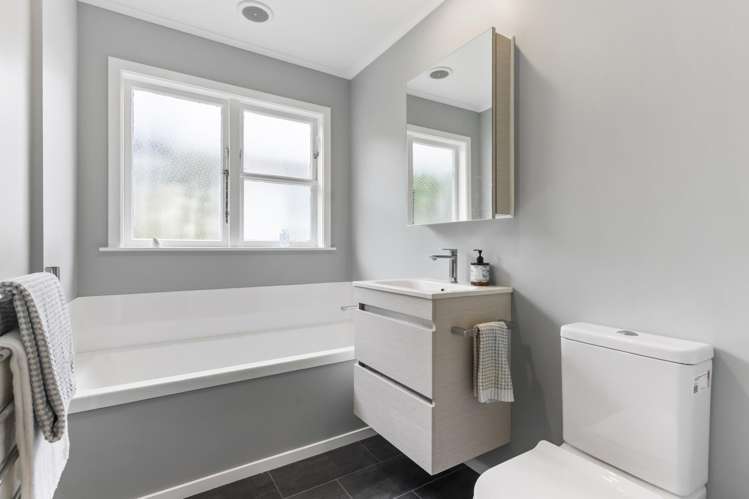 4 Arapiko Street Johnsonville_3