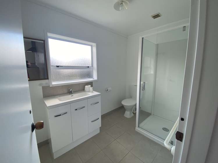 8a Ruihi Street Victoria_7