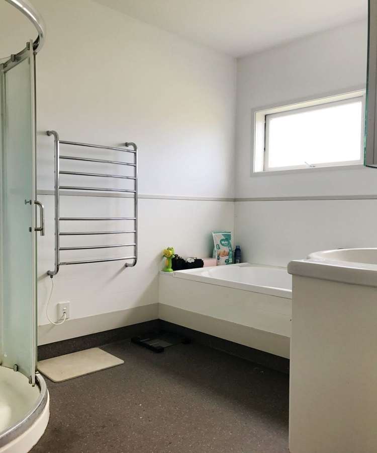 2 Roberts Avenue Belmont_12