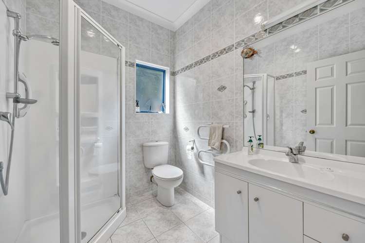 19 Belleaire Court West Harbour_18