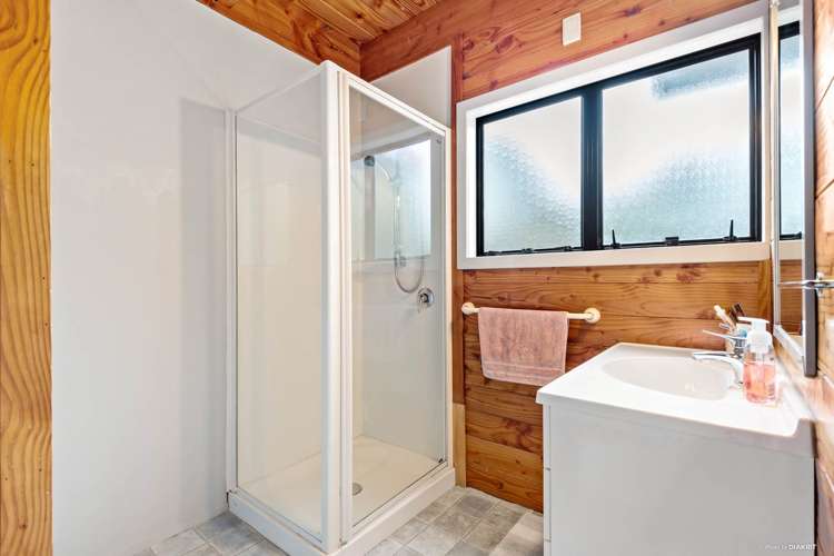 2/23 Buller Crescent Manurewa_8