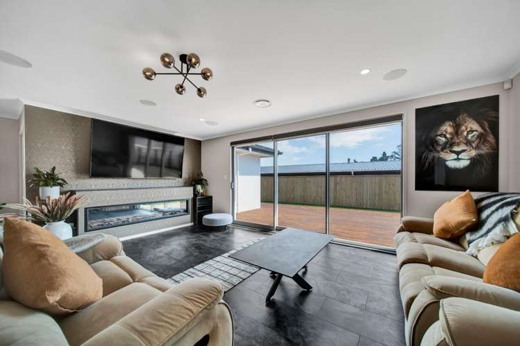 33 Honeyfield Drive Whalers Gate_6