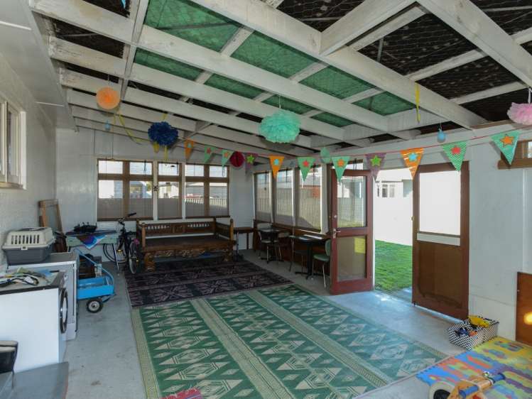 105 Mayfair Avenue Mayfair_10