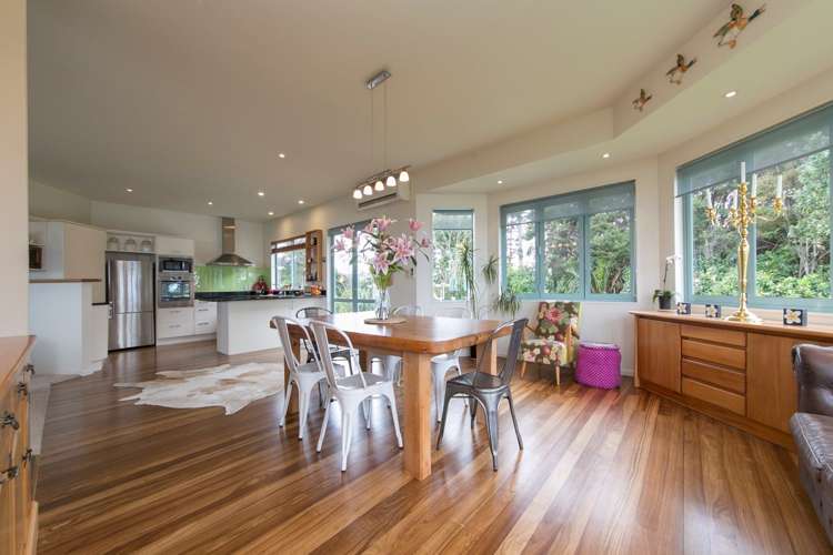 23 Sandys Parade Laingholm_9