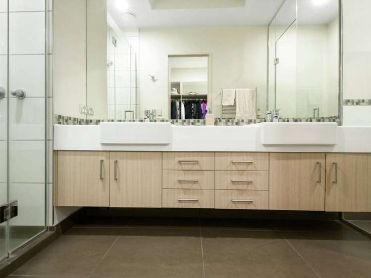 83 Pine Harbour Parade Beachlands_18