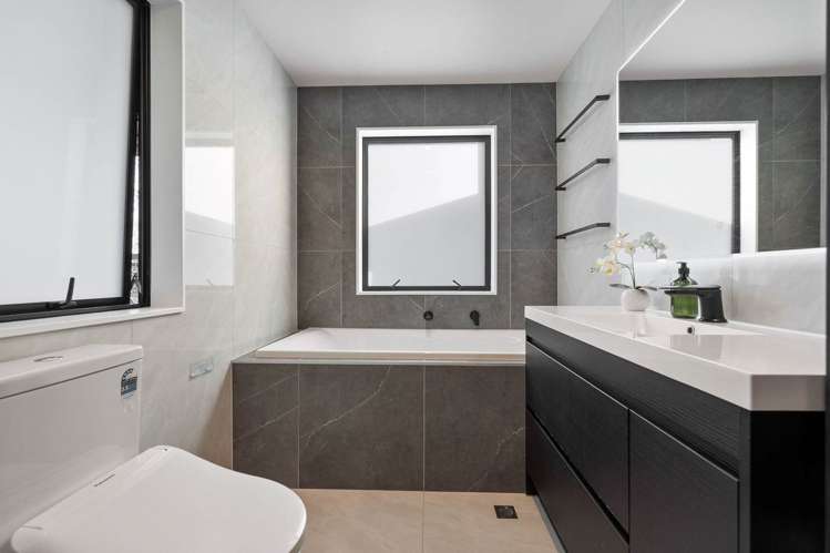 57E Hogans Road Glenfield_21