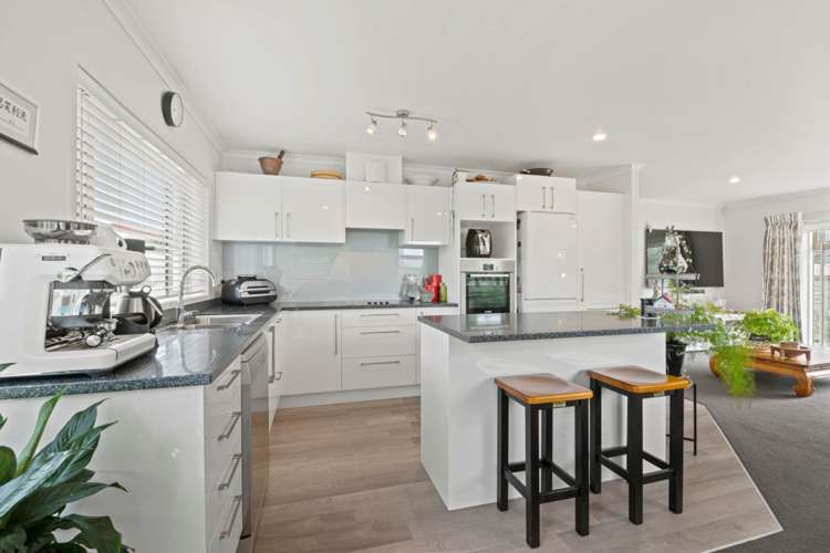 7 Annalise Place Orewa_13