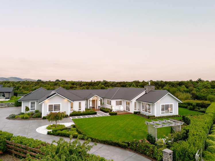 25 Alan Livingston Drive Cambridge_0