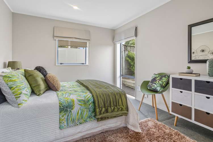 2/3 Hostel Access Road Eastern Beach_12