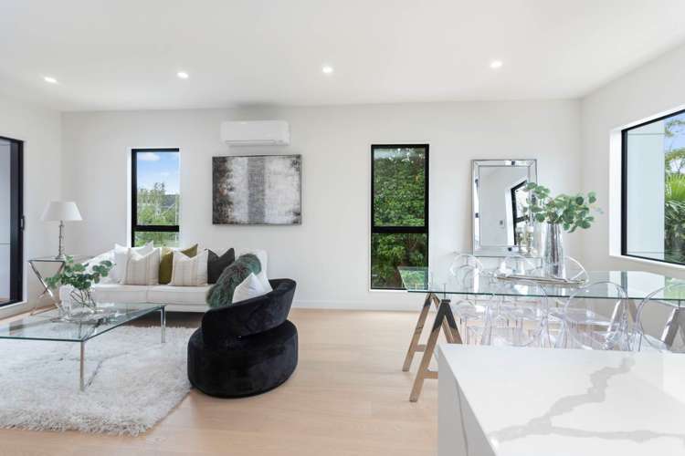 12/36 Seccombes Road_0