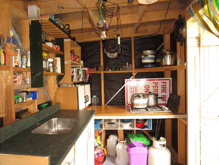 45 Blakes Approach Mahia_6