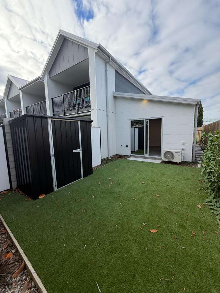 1/17 Winchester Street Merivale_13