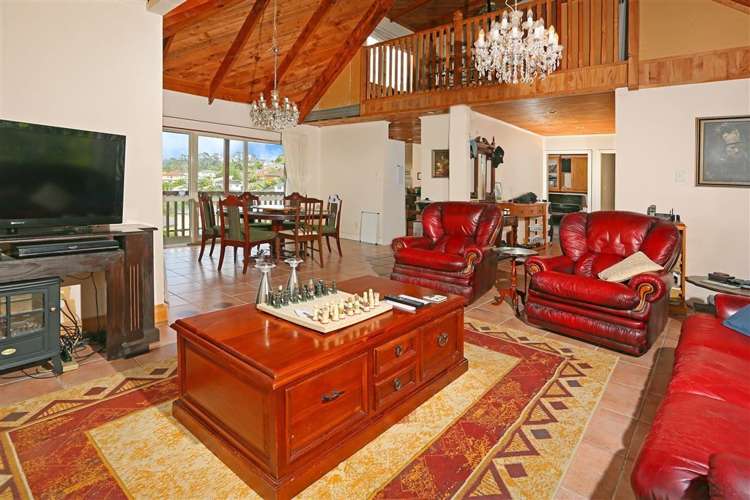 10 San Ambrosio Rise Henderson_1