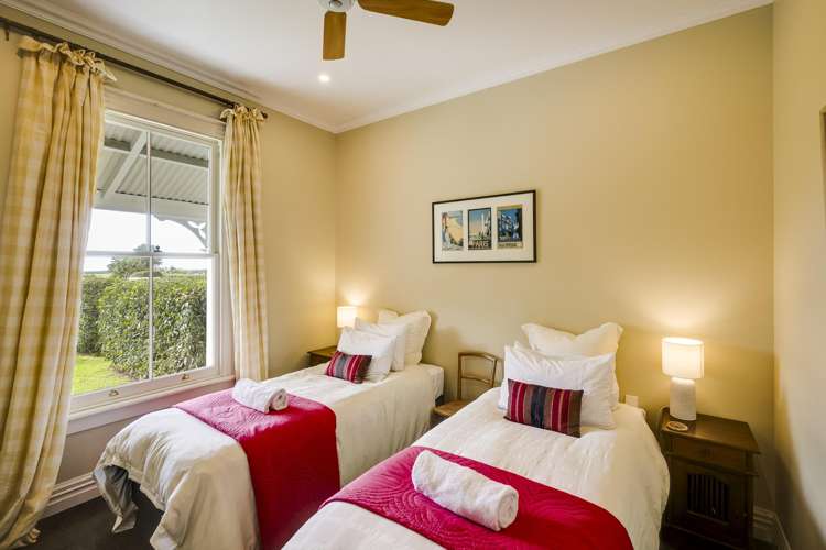 'Cape South' - 55 Waipuka Road Waimarama_37