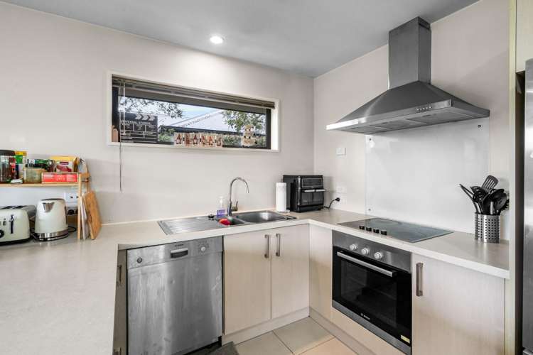 38 Little Oaks Drive Yaldhurst_2