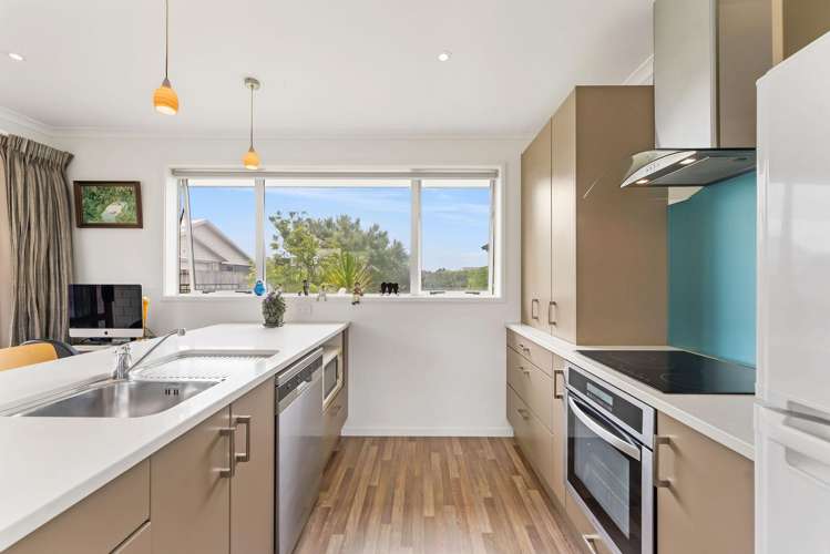 46 Butterworth Crescent Papamoa_4