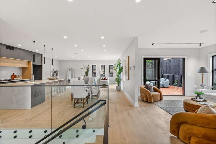 7 Halcyon Bay Lane Orewa_5