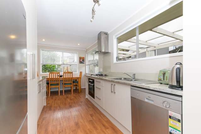 26 Onedin Place Titirangi_2