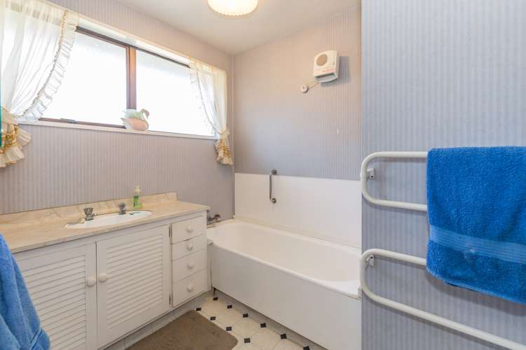 264 Greenpark Road Lincoln_17