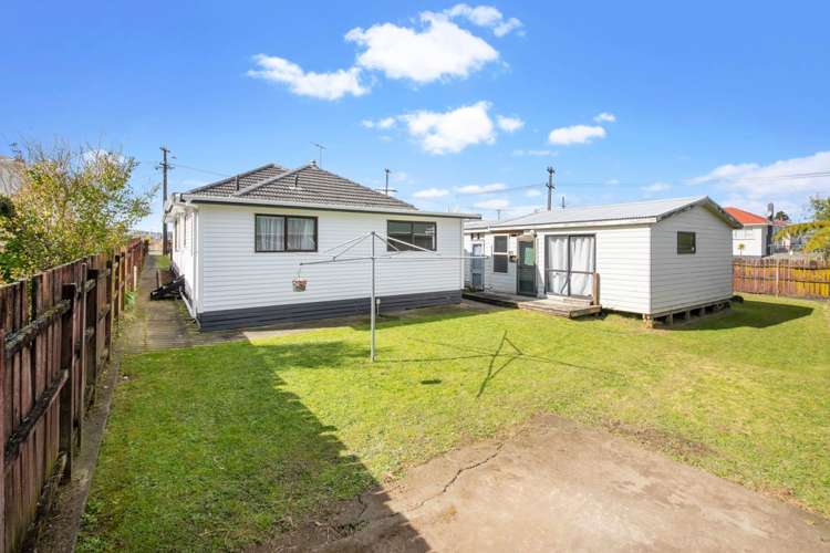 43 Beaumonts Way Manurewa_12