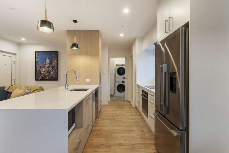 71 Vandeleur Avenue Birkdale_5