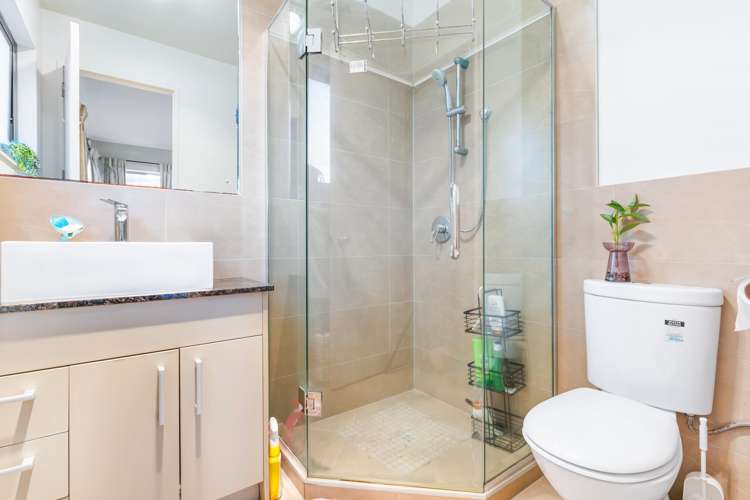 66 Connaught Street Blockhouse Bay_10