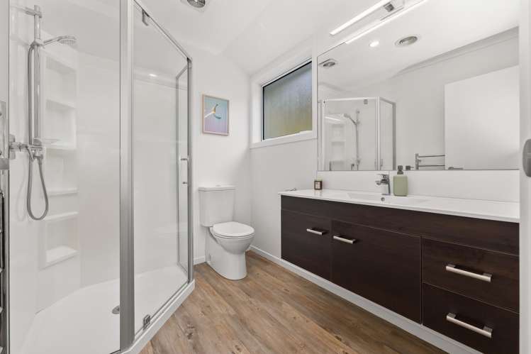 35 Banks Boulevard Whitby_16