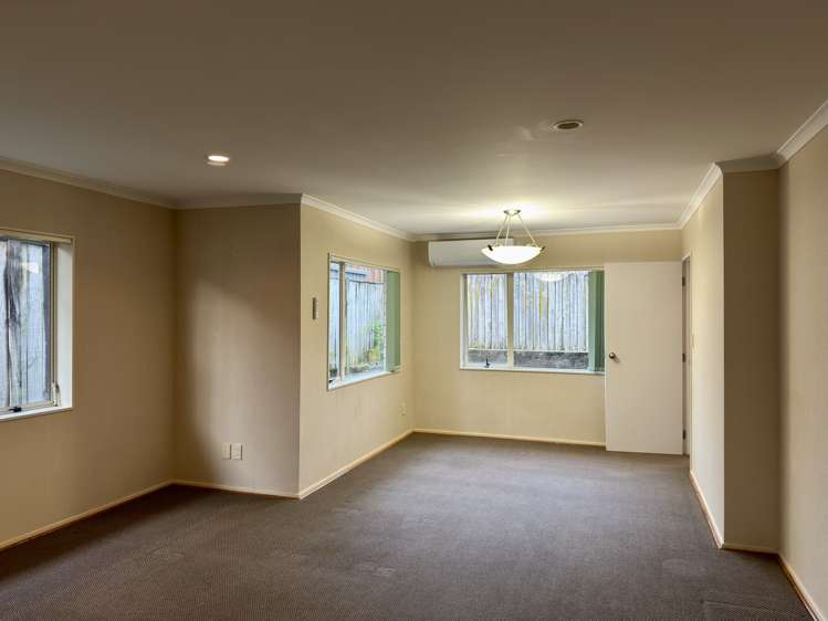 24 Lissleton Drive East Tamaki_13