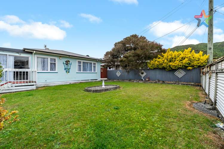 52 Russell Road Wainuiomata_21