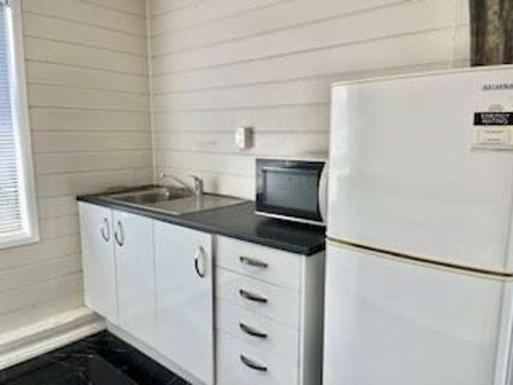 A/80 Millbrook Road Henderson_6