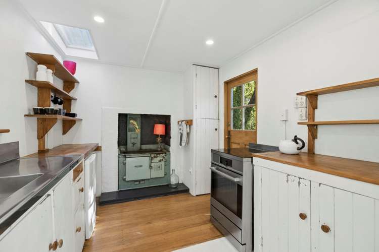 112 Doctors Point Road Waitati_11