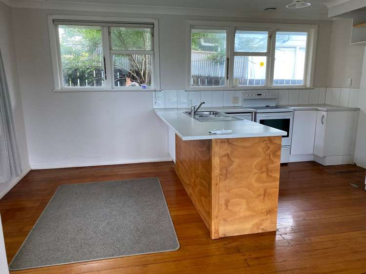 33 Henderson Crescent Parkvale_6