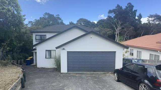 4 bedroom family home with bush view