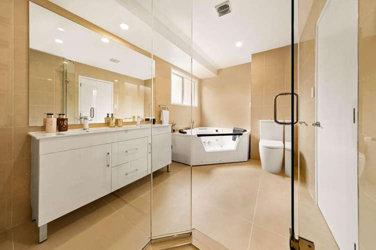 18 Burgundy Park Avenue Henderson_28