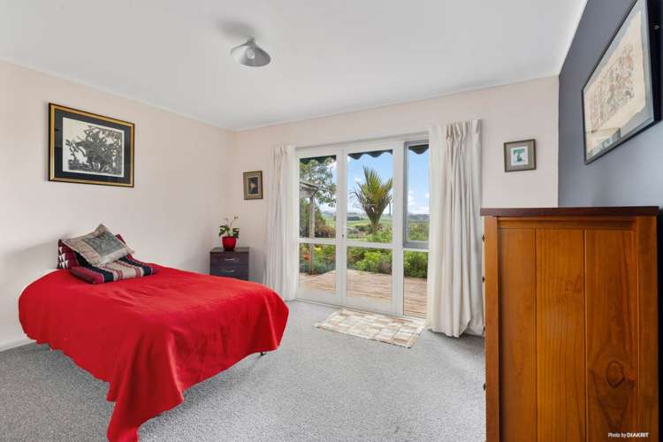 146 Cooper Road Pollok_5