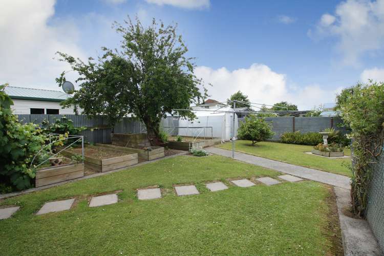 10 Dewe Avenue Feilding_17