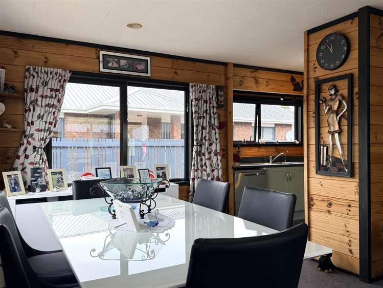 2 Jamieson Road Karoro_12