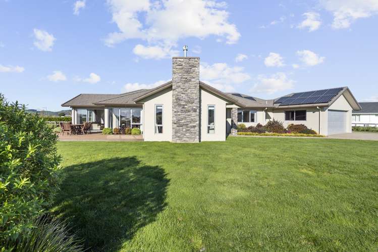 19 Alan Livingston Drive Cambridge_11