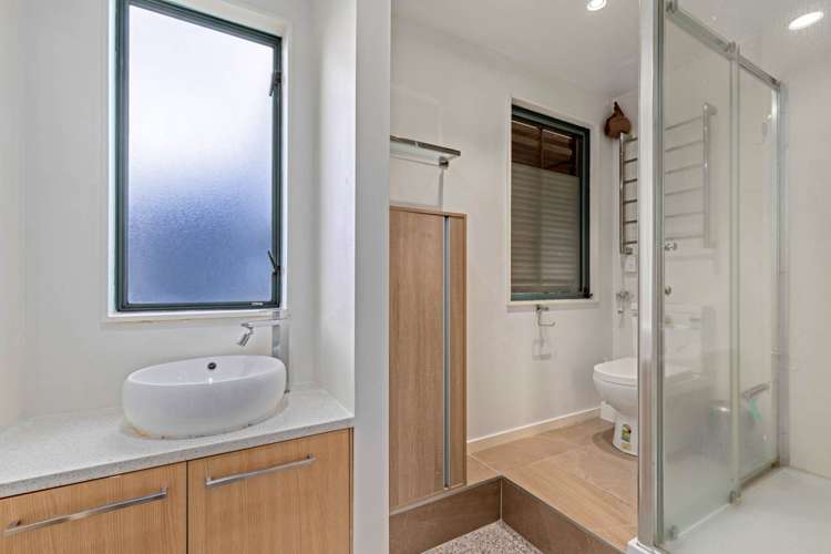 1/208 East Coast Road Forrest Hill_25