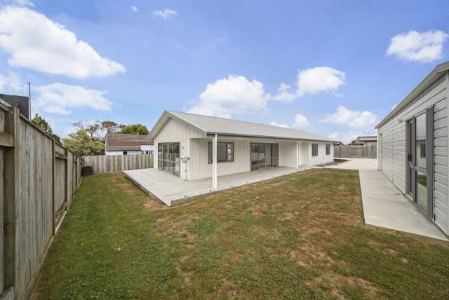 24 Poplar Grove Feilding_2