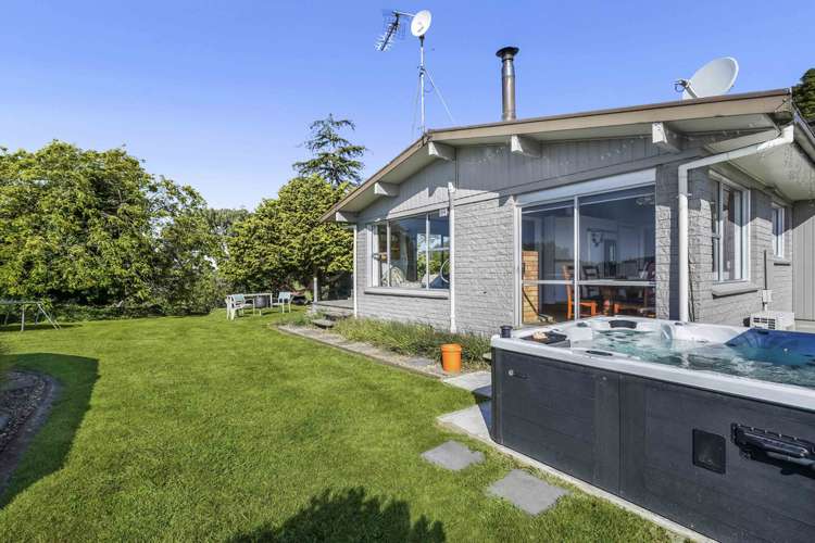 82 Burbush Road Burbush_18