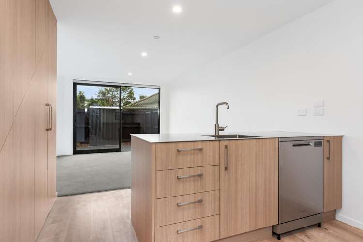 7 Grove Road Addington_44