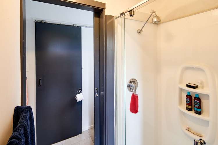 16 Brasenose Place Tawa_26