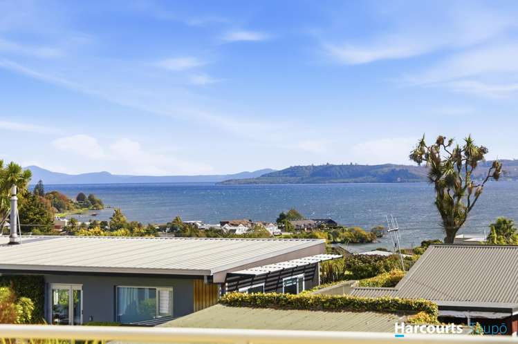 49 Shepherd Road Waipahihi_1