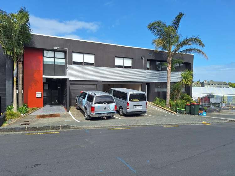 9/12 Nikau Street 10021_9