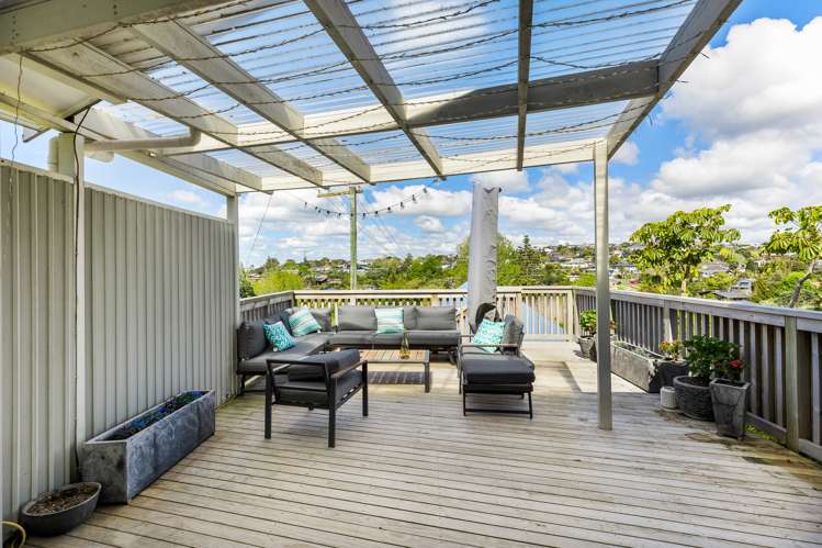 1/24 Colmar Road Mellons Bay_19