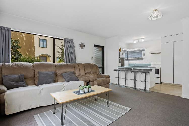 1-2/36 Mathesons Road Phillipstown_14