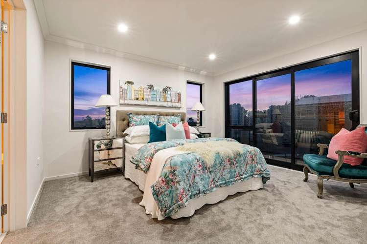 35 Michael Bosher Way Flat Bush_16